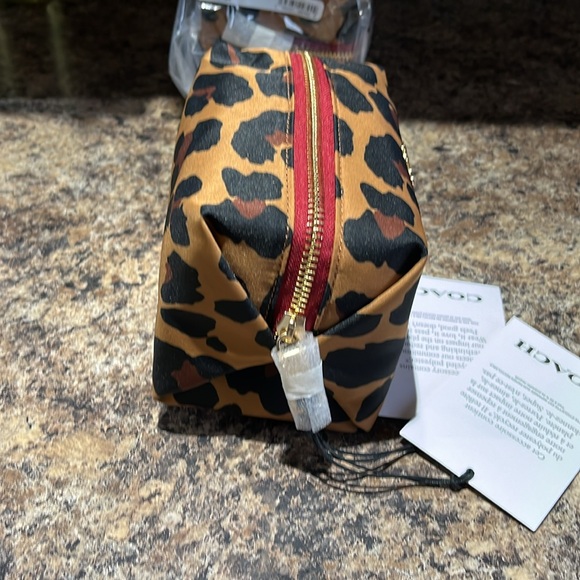 Coach Small Boxy Cosmetic Case With Leopard Print - Picture 6 of 8